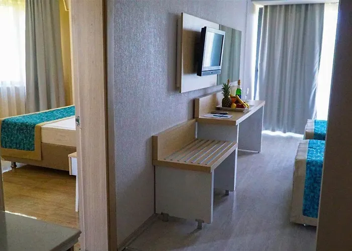 Hotel Pirates Park 4*