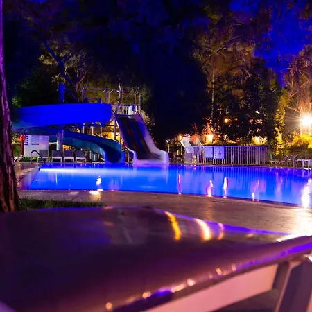 Szálloda Pirates Park 4*