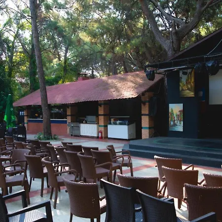 Ξενοδοχείο Pirates Park Κεμέρ