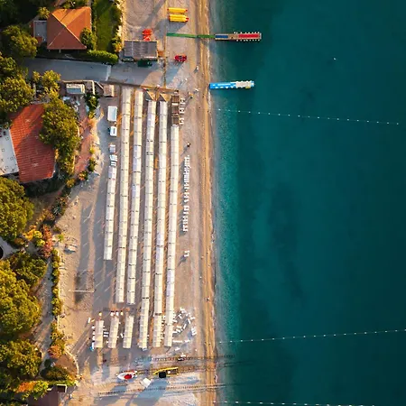 Hotel Pirates Park 4*