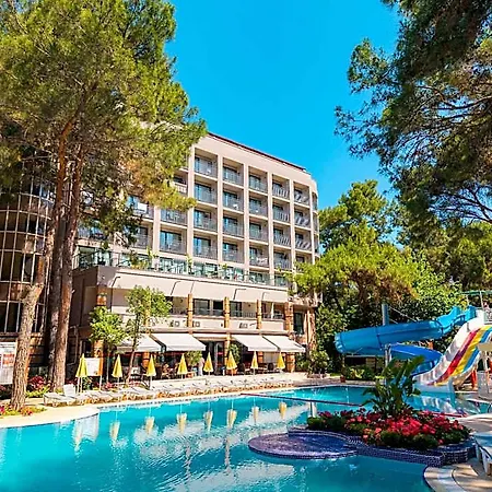 Hotel Pirates Park