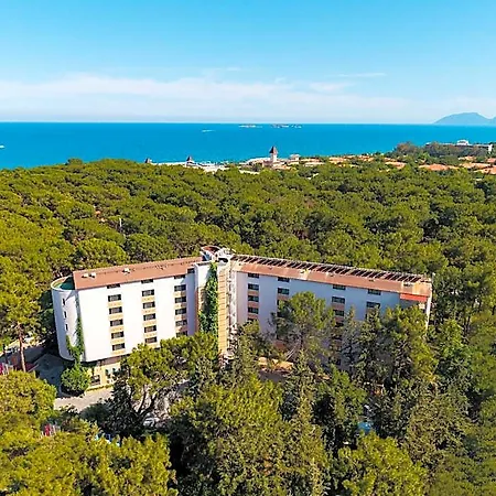 Hotel Pirates Park 4*