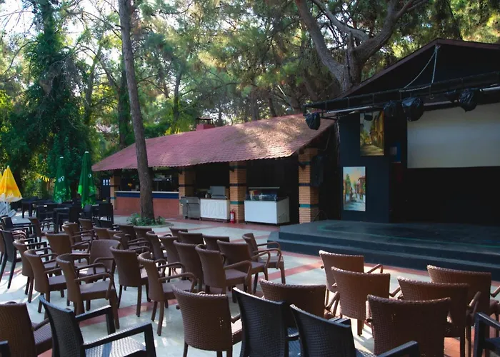 Ξενοδοχείο Pirates Park Κεμέρ